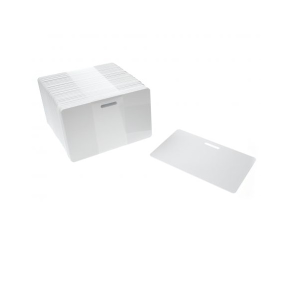 Bilde av Blank white cards with slot punched landscape - CR80. 70102024 (DE,SE,NO,FI,RO,PL)