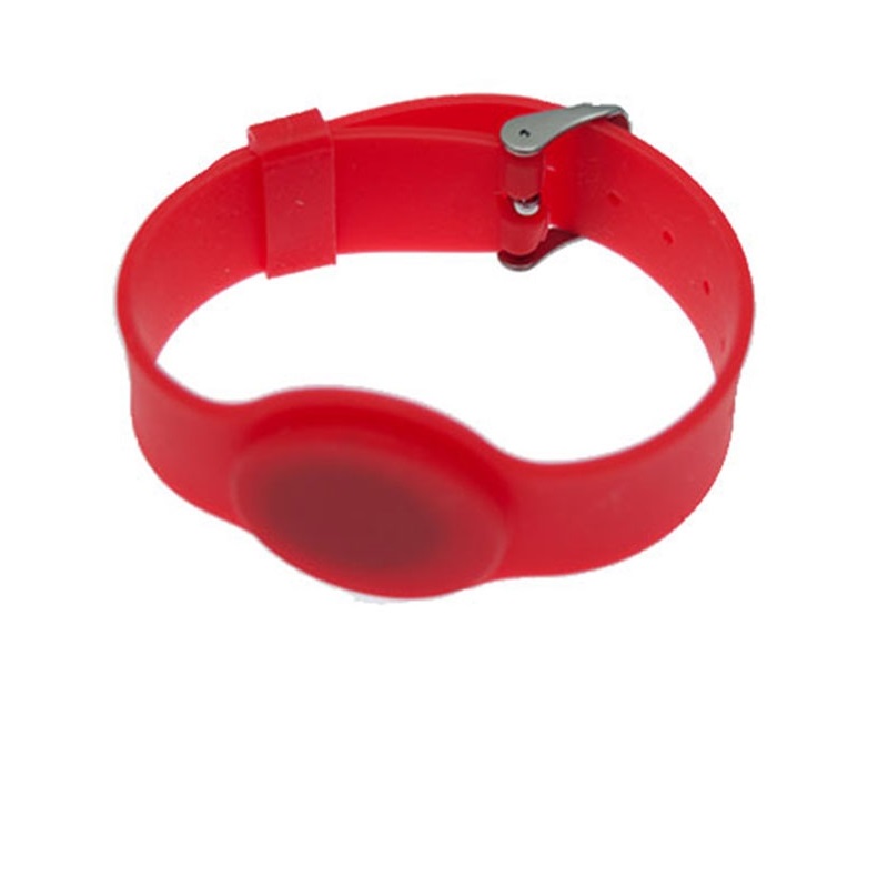 Bilde av Red wristband 13.56 1KB Adjustable strap. 70105015 (DE,SE,NO,FI,RO,PL)